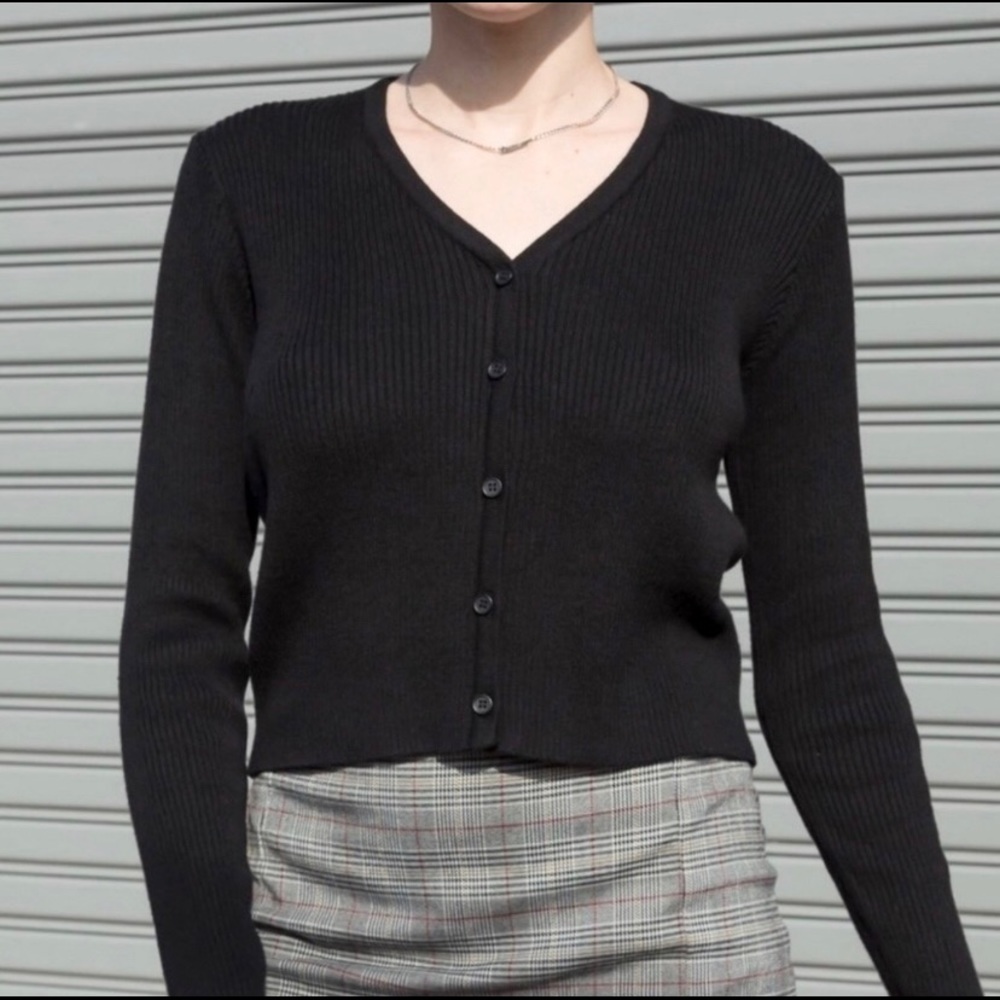 ❌SOLD❌brandy melville shannon cardigan